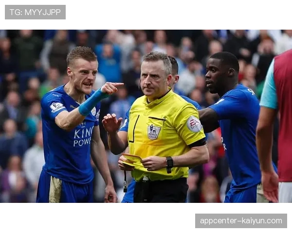 英超第30轮裁判安排公布，关键保级战由名哨奥利弗执法